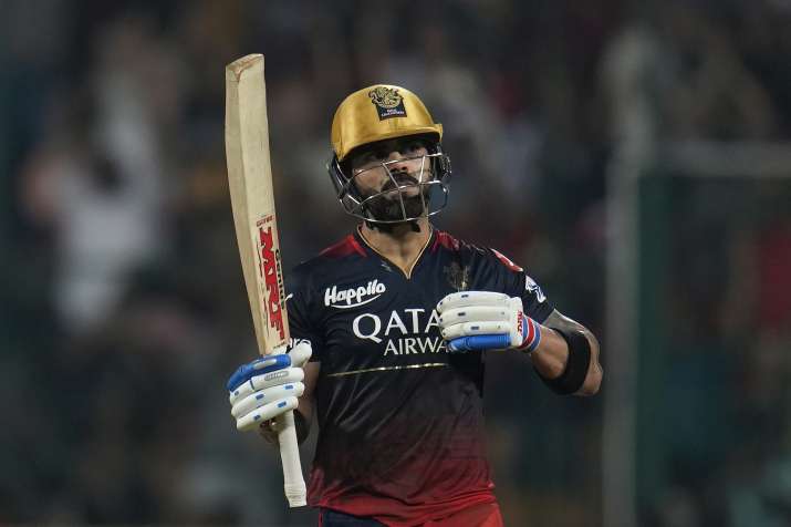 'RCB छोड़ दो विराट', बैंगलोर की हार के बाद इस दिग्गज ने दी कोहली को टीम बदलने की सलाह