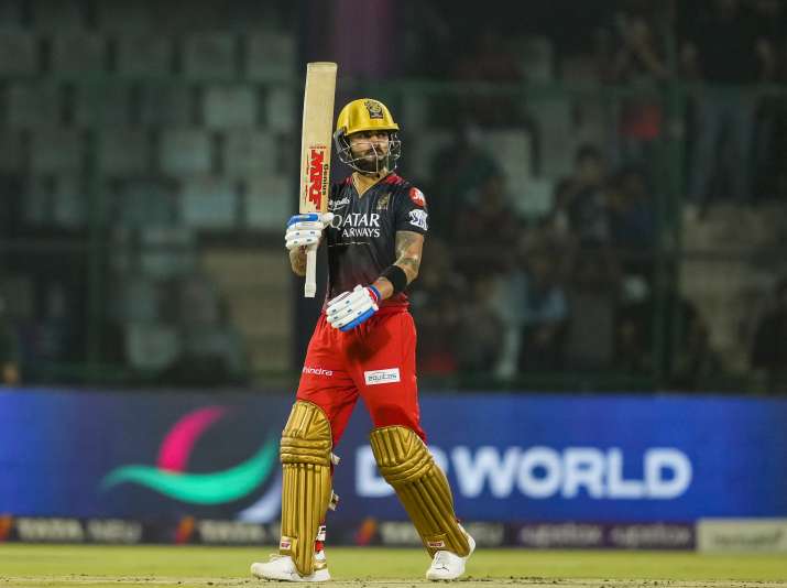 सबसे पहले 7000 IPL रन बनाकर भी खुश नहीं विराट, बड़े रिकॉर्ड पर दिया ये रिएक्शन