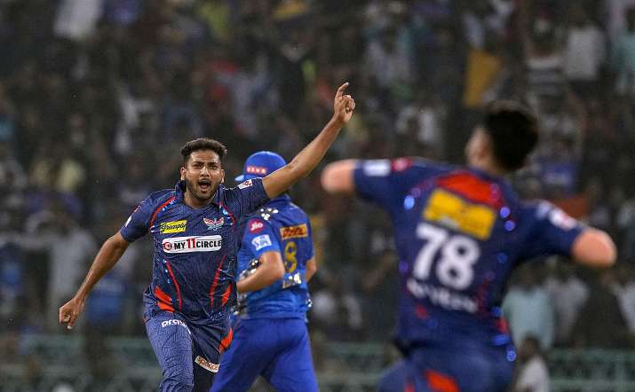 LSG को मैच जिताने वाले मोहसिन ने अपने पापा को किया याद, एक दिन पहले ICU में थे भर्ती