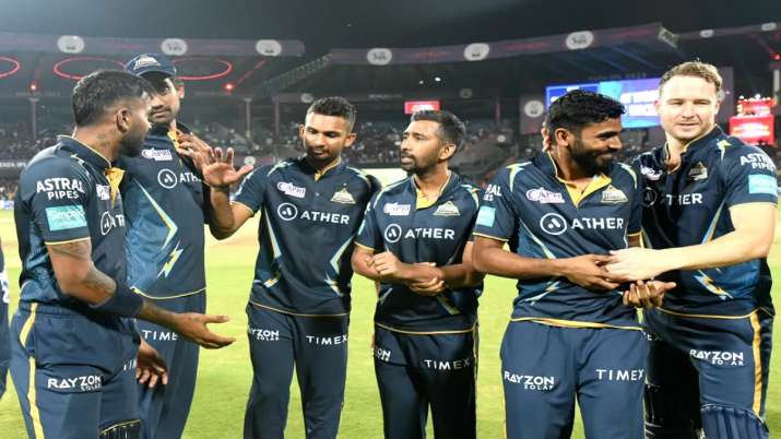 गुजरात टाइटंस की टीम में होगी इस प्लेयर की एंट्री! CSK के खिलाफ हार्दिक ले सकते हैं ये फैसला