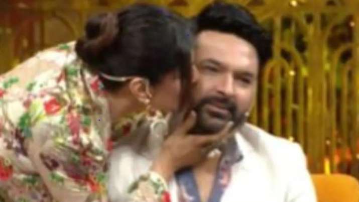 Kapil Sharma की चमकी किस्मत, इस एक्ट्रेस ने सरेआम कर दिया KISS