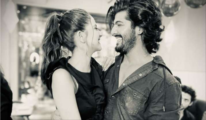 Khatron Ke Khiladi 13: शीजान खान इस खूबसूरत एक्ट्रेस के साथ वर्कआउट करते आए नजर, फैंस ने कहा- वाह क्या जोड़ी है...