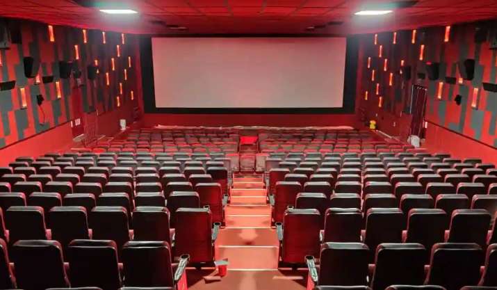 यूपी रेरा ने लिया मूवी थिएटर पर बड़ा एक्शन, 1.95 करोड़ की रकम थी बकाया अब हुआ सील