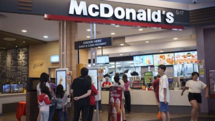 McDonalds बर्गर के संक्रमण AVPGanga से मौत और बीमारी का कहर: कंपनी का बड़ा बयान. हाहाकार से भरी घटना।