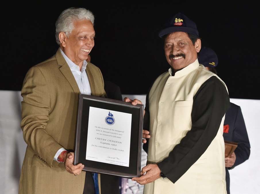 Mohinder Amarnath felicitated by late former cricketer Chetan Chauhan