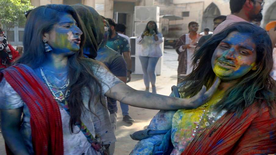 Holi in Pakistan