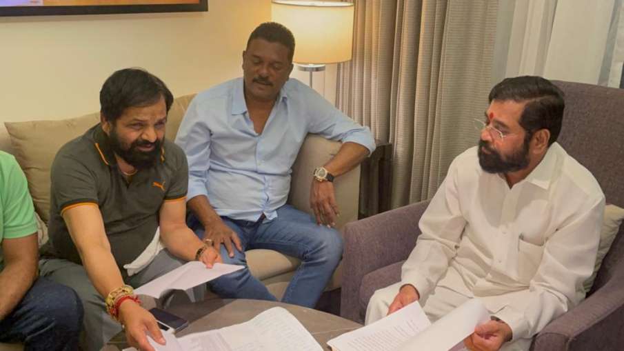 Maharashtra Political Crisis See Exclusive Photos Of Eknath Shinde And Rebel Mlas From Hotel In