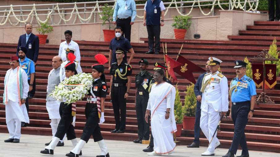 Indian President Draupadi Murmu arrives to pay homage to martyrs at the National War Memorial on Ind
