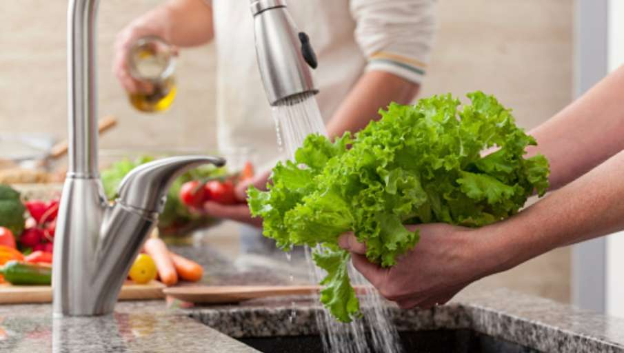 green leafy vegetables cleaning