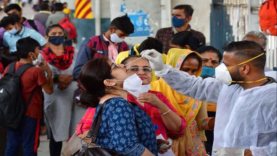 क्रिसमस से पहले जारी किए गए आंकड़ों के अनुसार भारत और उसके पड़ोसी देशों में भी मामले सामने आ रहे हैं
