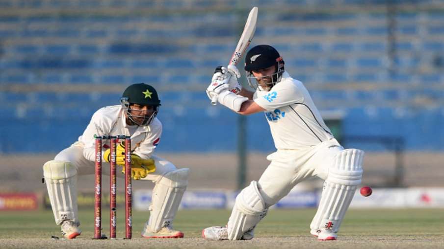 Kane Williamson batting against Pakistan