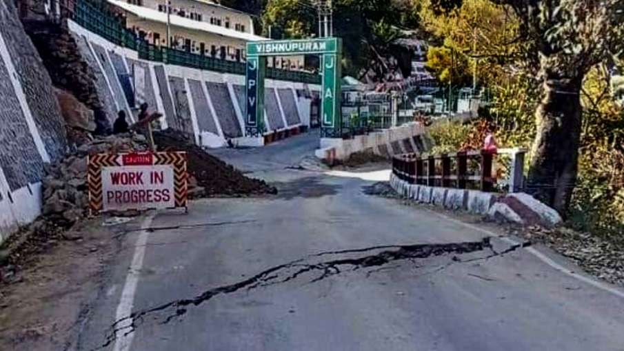 जोशीमठ समाचार, जोशीमठ नवीनतम समाचार, जोशीमठ निकासी, जोशीमठ सीएम धामी