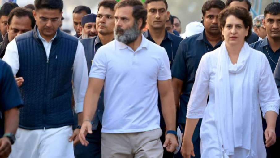 भारत जोड़ो यात्रा में राहुल गांधी के साथ सचिन पायलट और प्रियंका गांधी वाड्रा