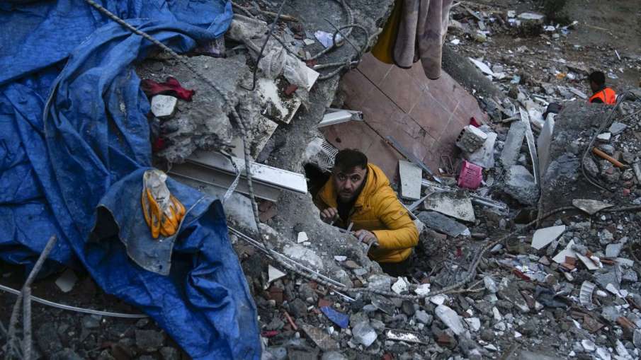 तुर्की में भूकंप से बर्बादी 