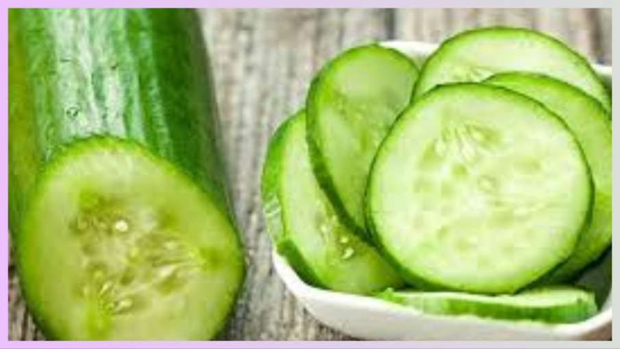 आंखों पर खीरा लगाने के फायदे गर्मियों की ये 1 मौसमी सब्जी डार्क