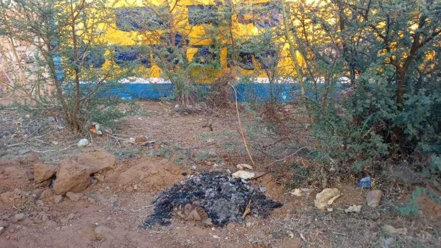 मास्टरमाइंड ललित ने यहीं फ़ोनों को जलाया था 