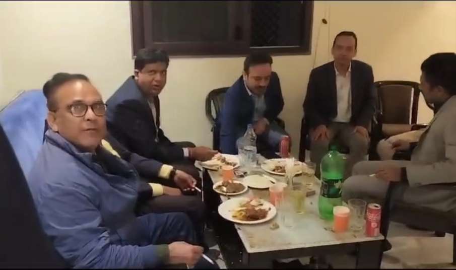 बिहार में शराब पार्टी करते डॉक्टर्स 
