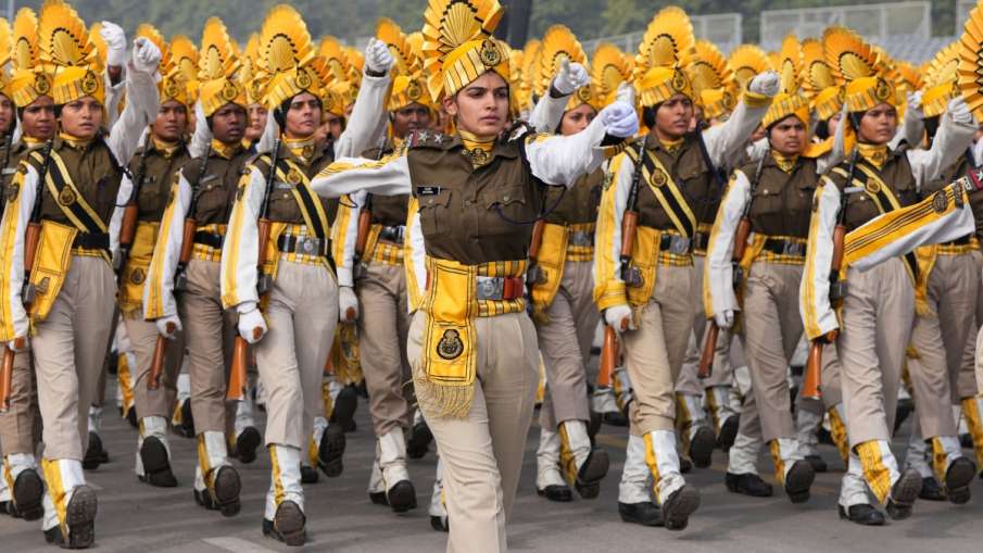 75वें गणतंत्र दिवस के लिए रिहर्सल  75वें गणतंत्र दिवस के लिए रिहर्सल