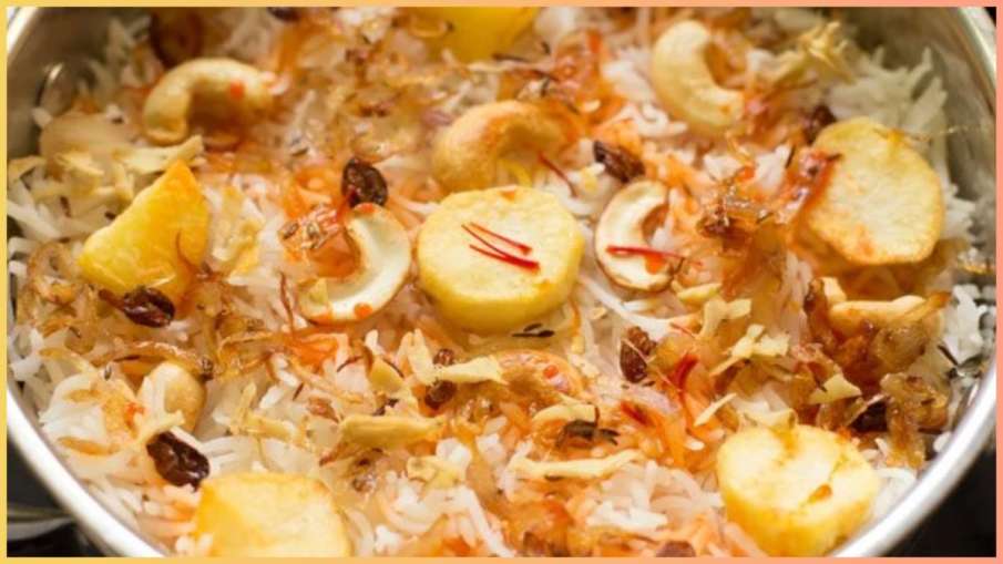  Recipe of Aloo Dum Biryani