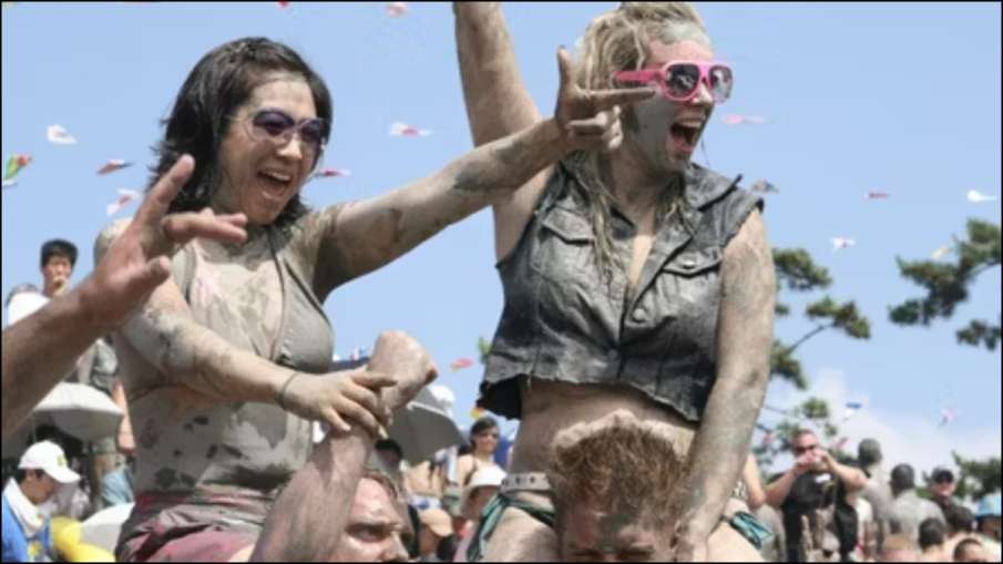 America Holi
