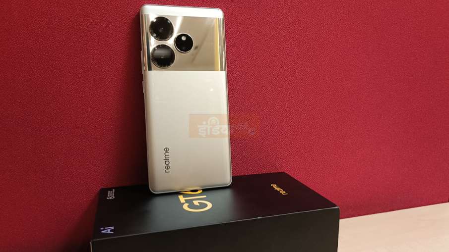 Realme GT 6