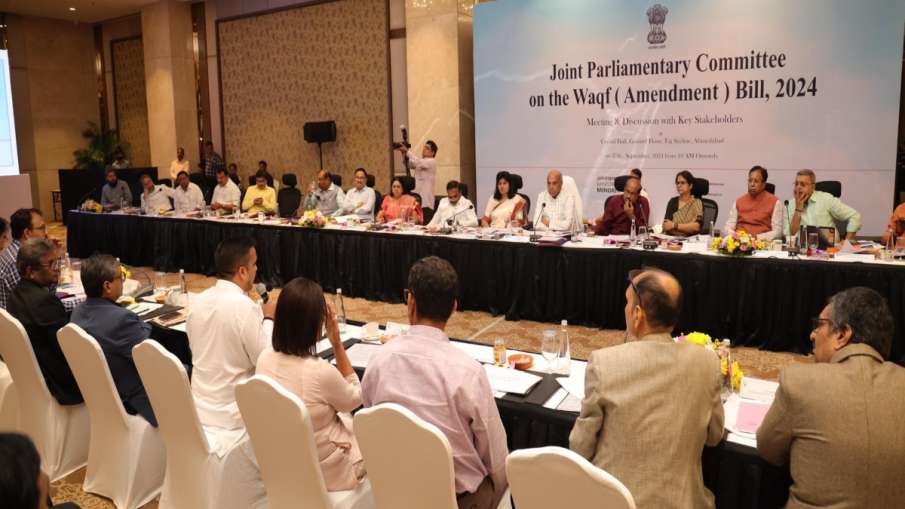 अहमदाबाद में जेपीसी की बैठक