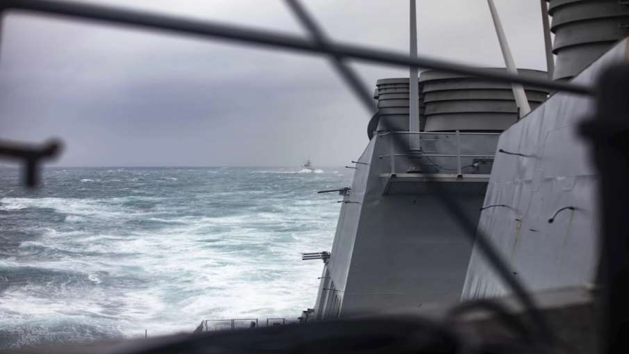 Kapal Angkatan Laut AS-Kanada di Selat Taiwan 