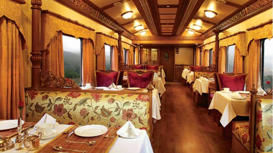 Golden Chariot luxury train