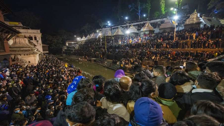 नेपाल में स्थित पशुपतिनाथ मंदिर