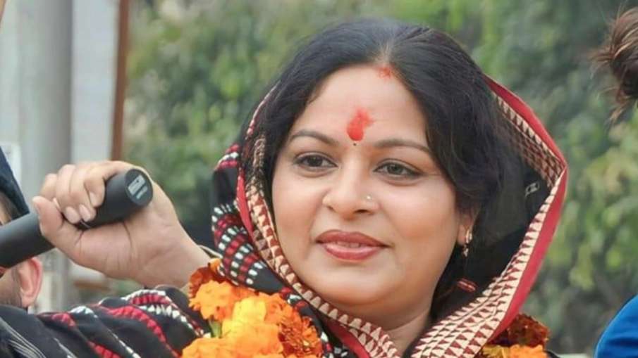 सपा सांसद रुचि वीरा