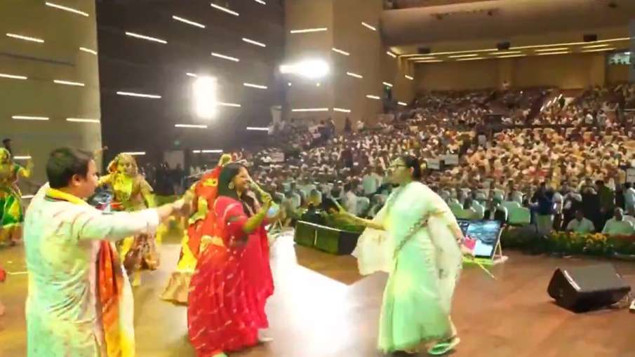 mamata banerjee dandiya