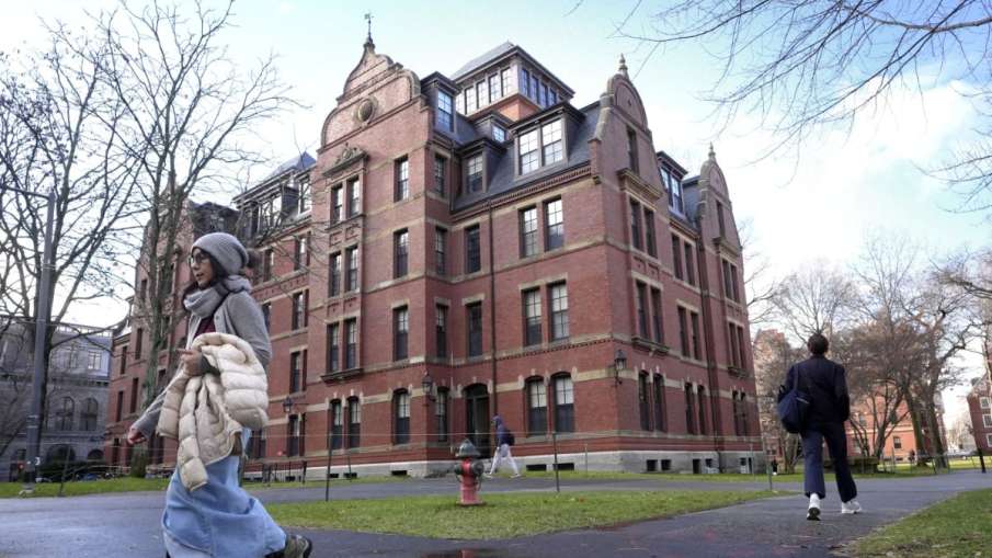 Donald Trump international students, Harvard foreign student ban