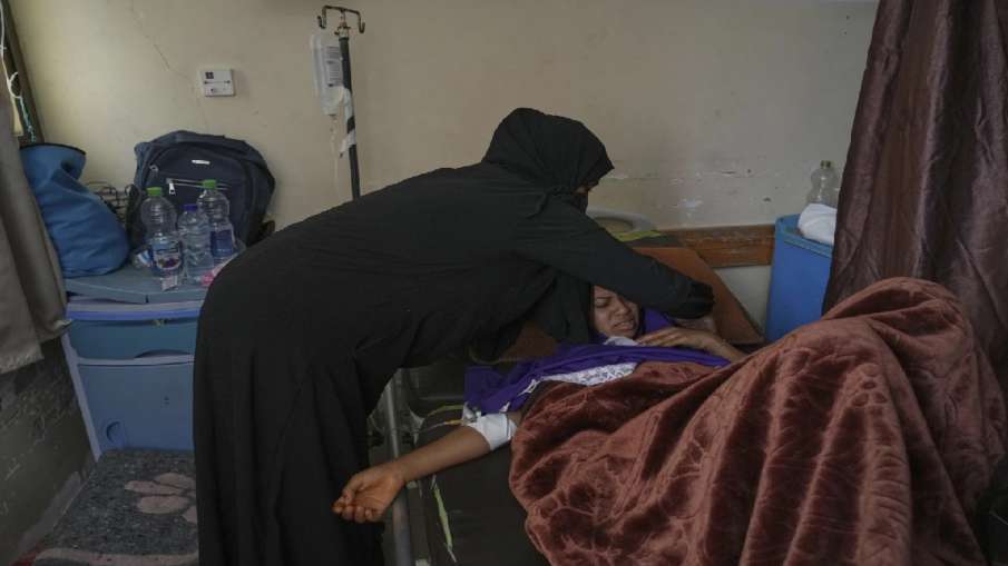 Patients are unhappy in Gaza's hospitals