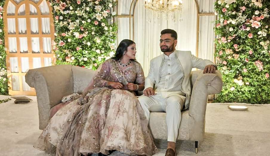 रिंकू सिंह और सांसद प्रिया सरोज