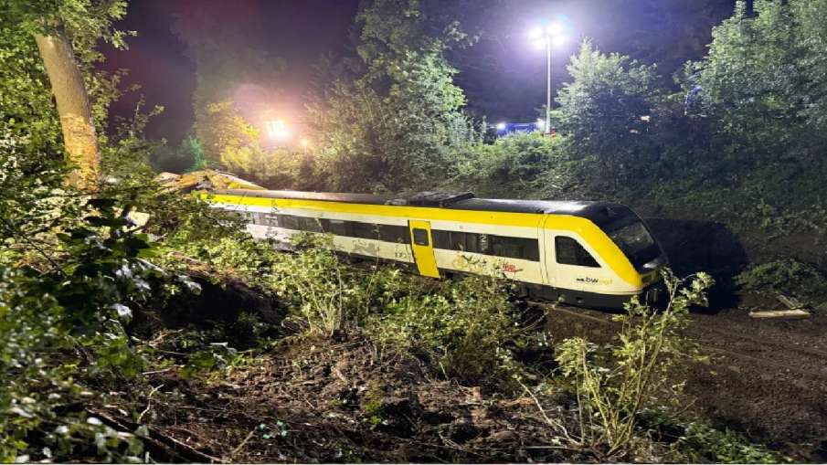 Germany train derails