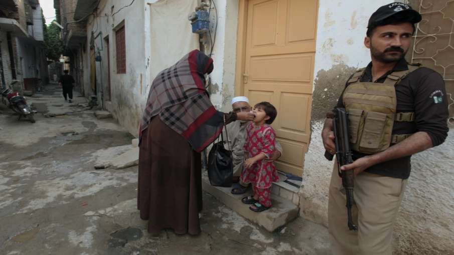 Pakistan polio vaccination