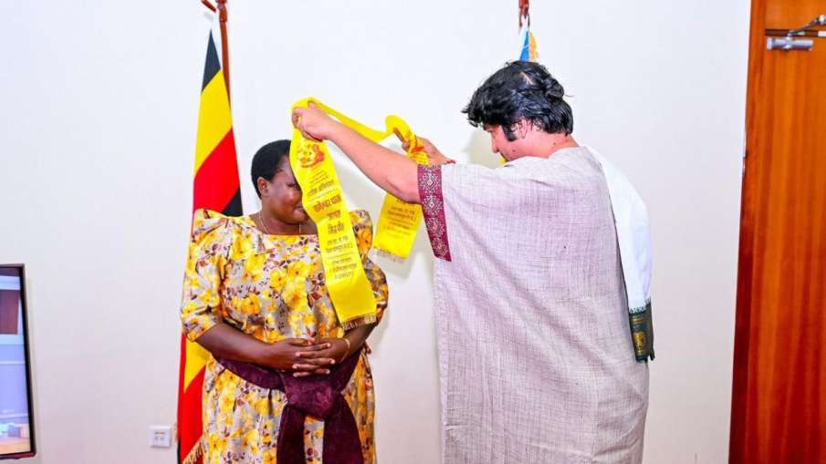 Baba Bageshwar, Uganda