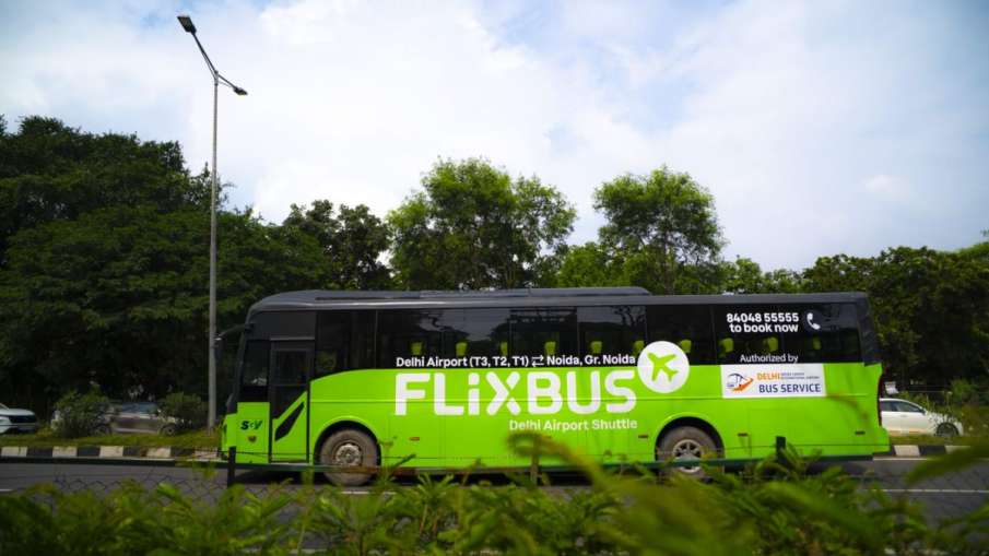 德里機場，諾伊達，公共汽車