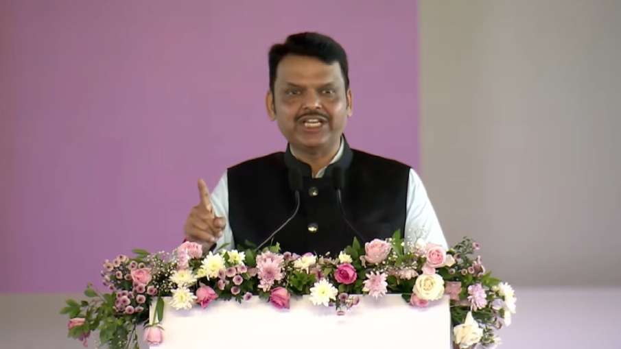 महाराष्ट्र के मुख्यमंत्री देवेन्द्र फड़णवीस।