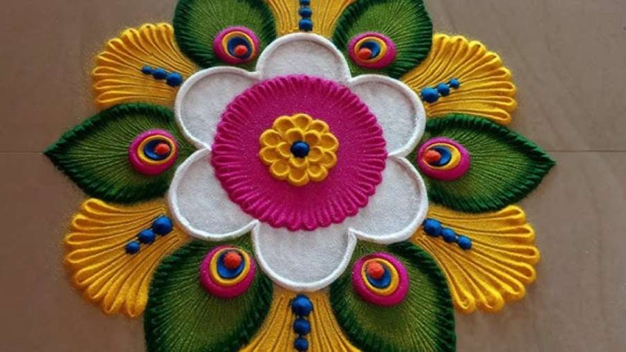 घर में बनाएं रंगोली