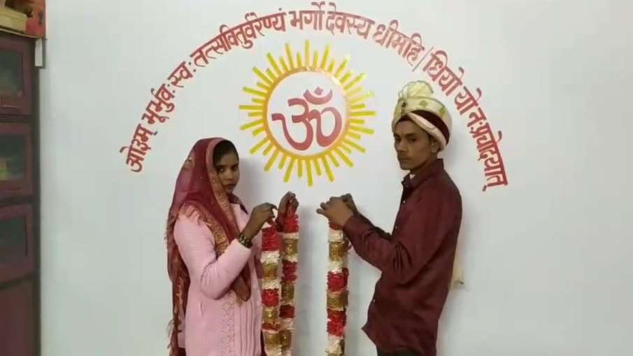 नूसरत ने की धर्मपाल से शादी