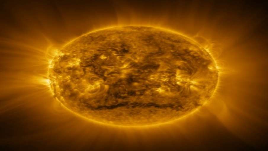 किस रंग का है सूरज