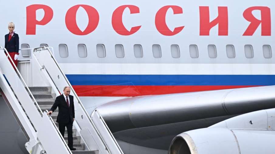 vladimir putin Plane flying kremlin india visit