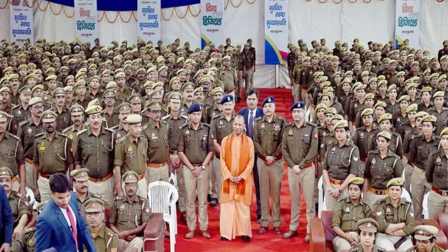 which city police uniform is white , white uniform police in india, white uniform police , which sta