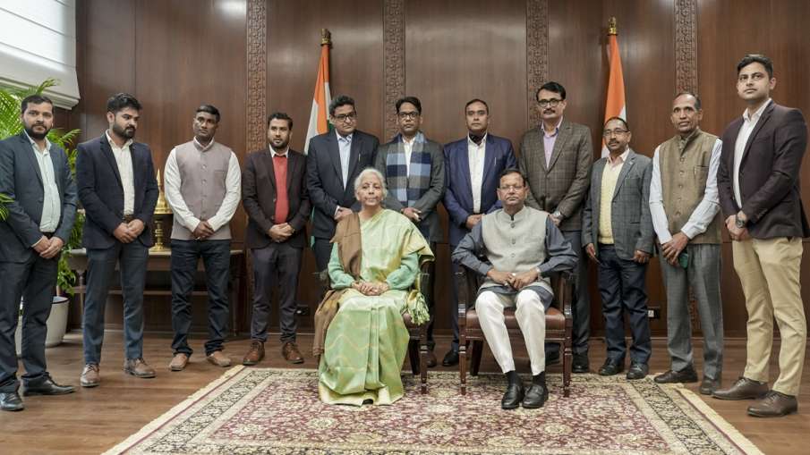 Nirmala sitaraman Nirmala sitaraman