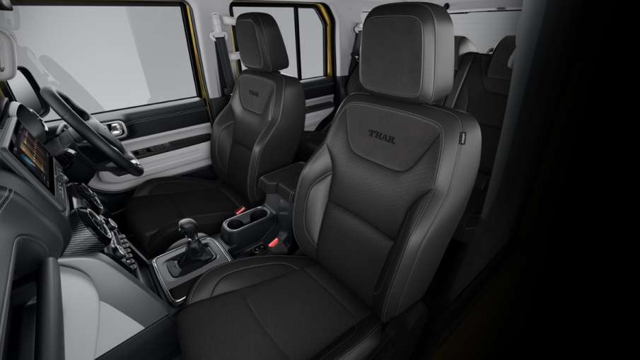 महिंद्रा थार रॉक्स स्टार एडिशन का इंटिरियर