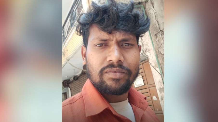 शख्स पर पत्नी और बेटियों की हत्या का आरोप शख्स पर पत्नी और बेटियों की हत्या का आरोप