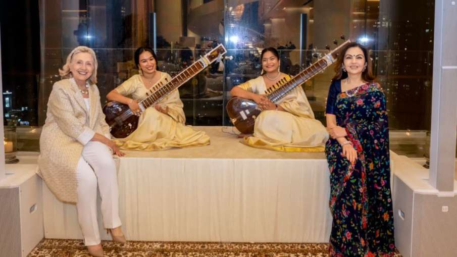 Mukesh Ambani, Nita Ambani, Hillary Clinton Mumbai visit, Antilia Mumbai Mukesh Ambani, Nita Ambani, Hillary Clinton Mumbai visit, Antilia Mumbai