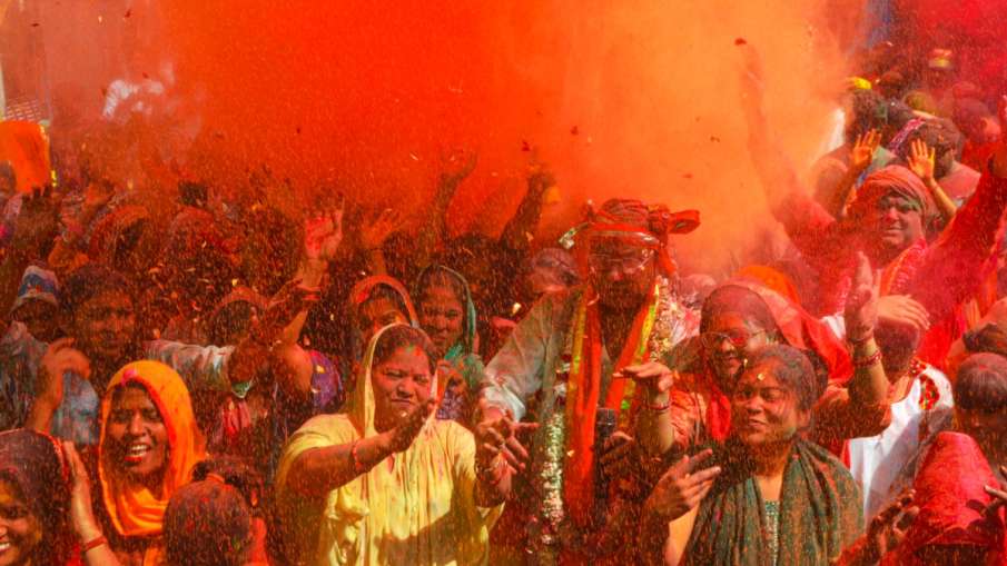 होली का जश्न