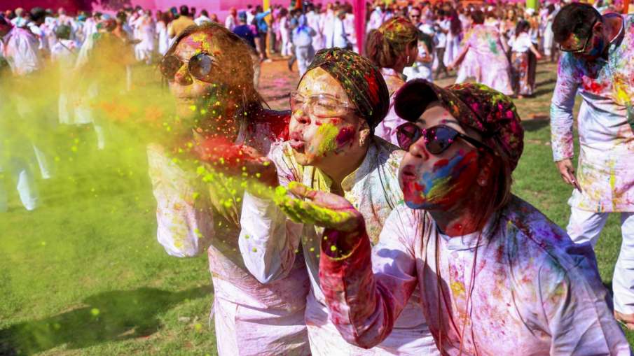 हैप्पी होली